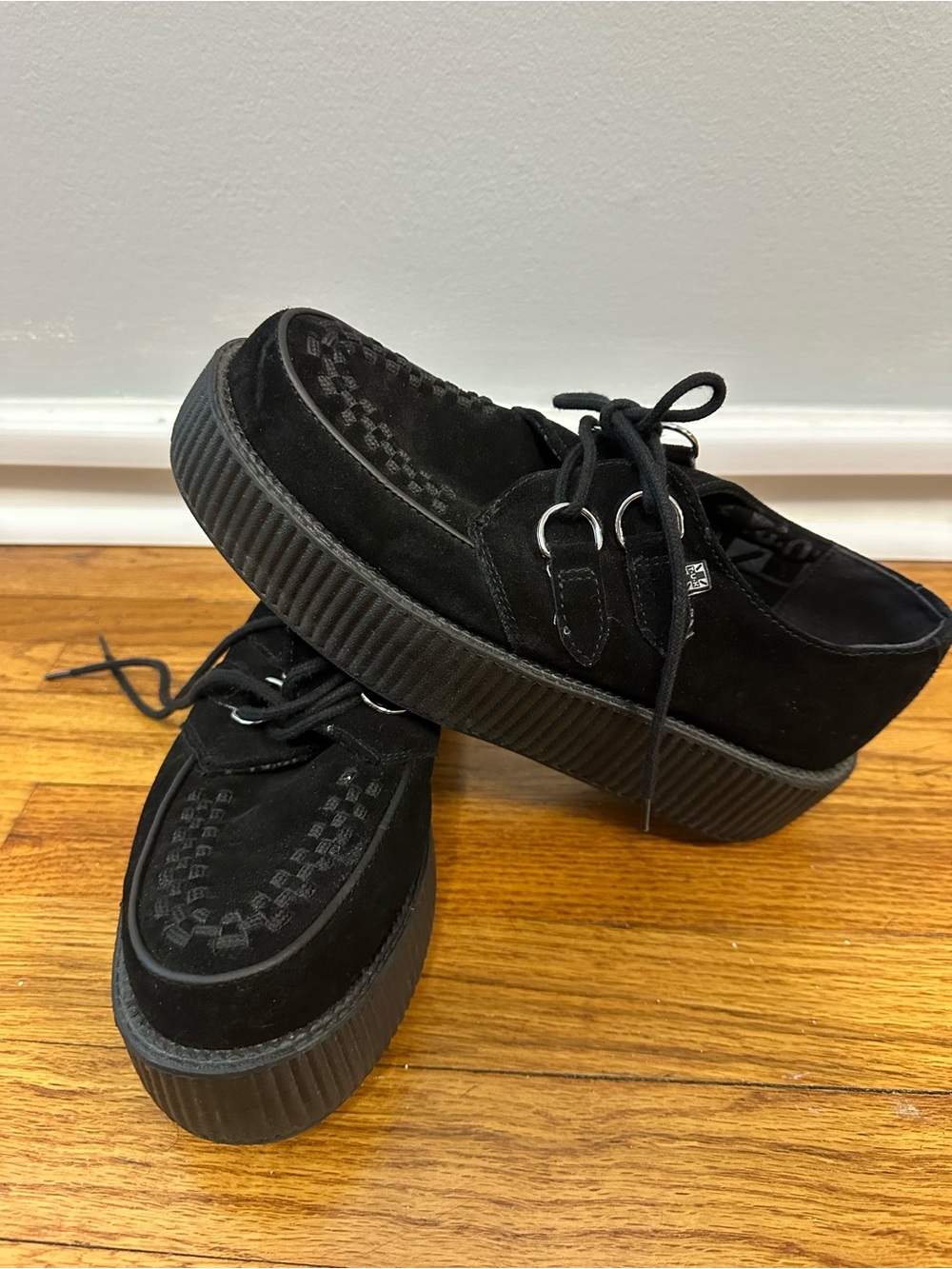 T.U.K. Creepers / Women’s 9 Men’s 7 Unisex Platform Shoes
